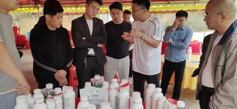 恭賀91抖阴下载_生化廣（guǎng）西靚啟綠豐農資公司產（chǎn）品直銷會勝利召開(圖2)